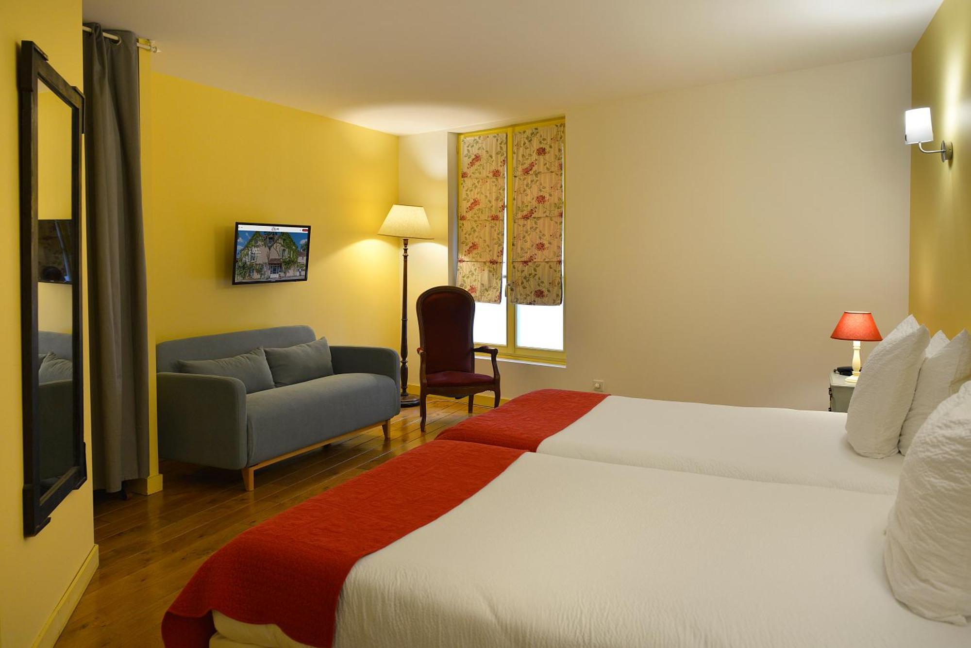 Logis Hotel Restaurant Relais De La Mothe Yzeures-sur-Creuse Ngoại thất bức ảnh