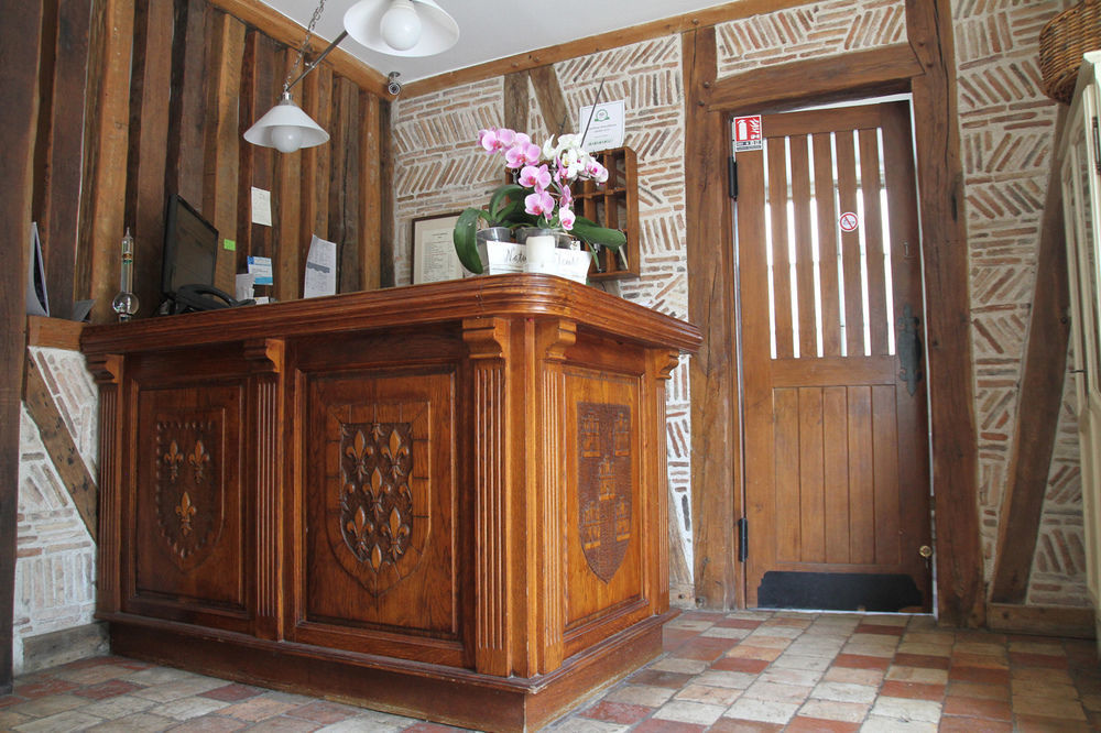 Logis Hotel Restaurant Relais De La Mothe Yzeures-sur-Creuse Ngoại thất bức ảnh