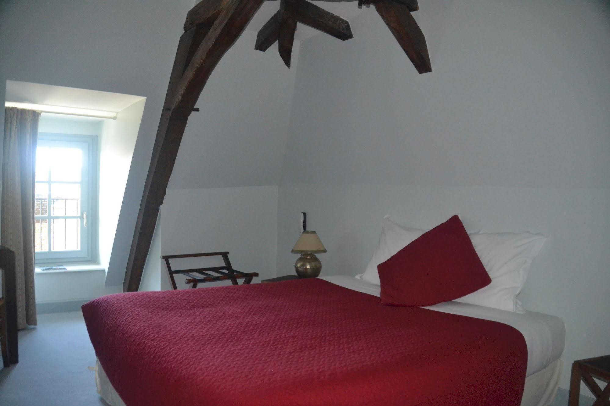 Logis Hotel Restaurant Relais De La Mothe Yzeures-sur-Creuse Ngoại thất bức ảnh